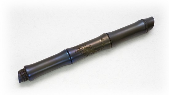 Ручка  Камикадзе, оксидированная с гравировкой